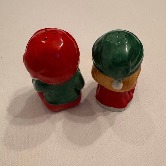 Vintage Avon Santa's Helpers 1983 Salt & Pepper Shakers No Box - Picture 3 of 5